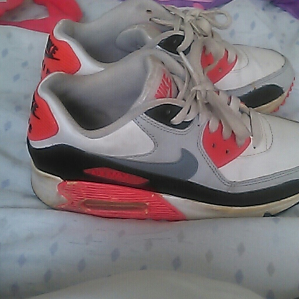 Girls Air Max - Picture 2 of 2